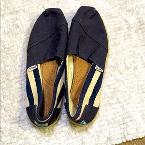 Toms shoes